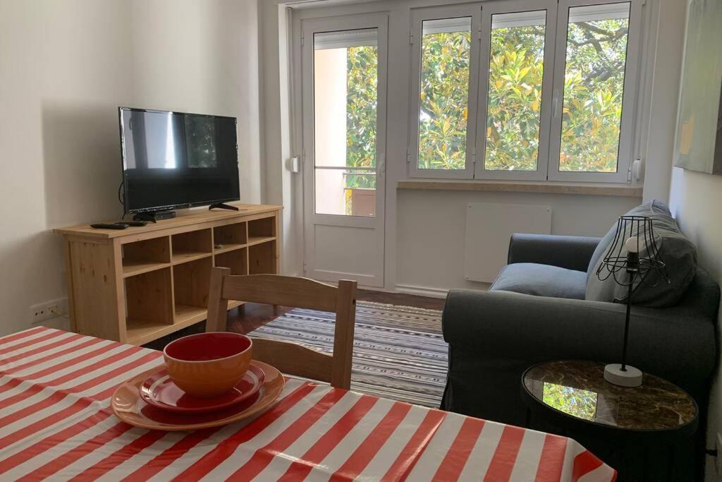 Casa Do Largo Sardinha - Very Central Apartment With Ac Lisboa Eksteriør bilde
