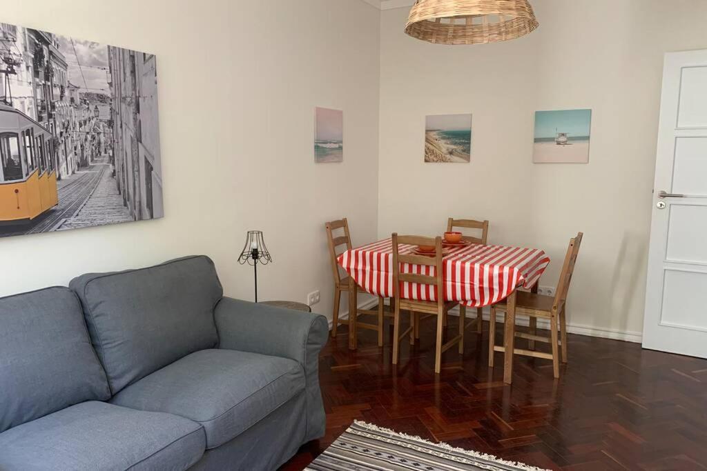 Casa Do Largo Sardinha - Very Central Apartment With Ac Lisboa Eksteriør bilde